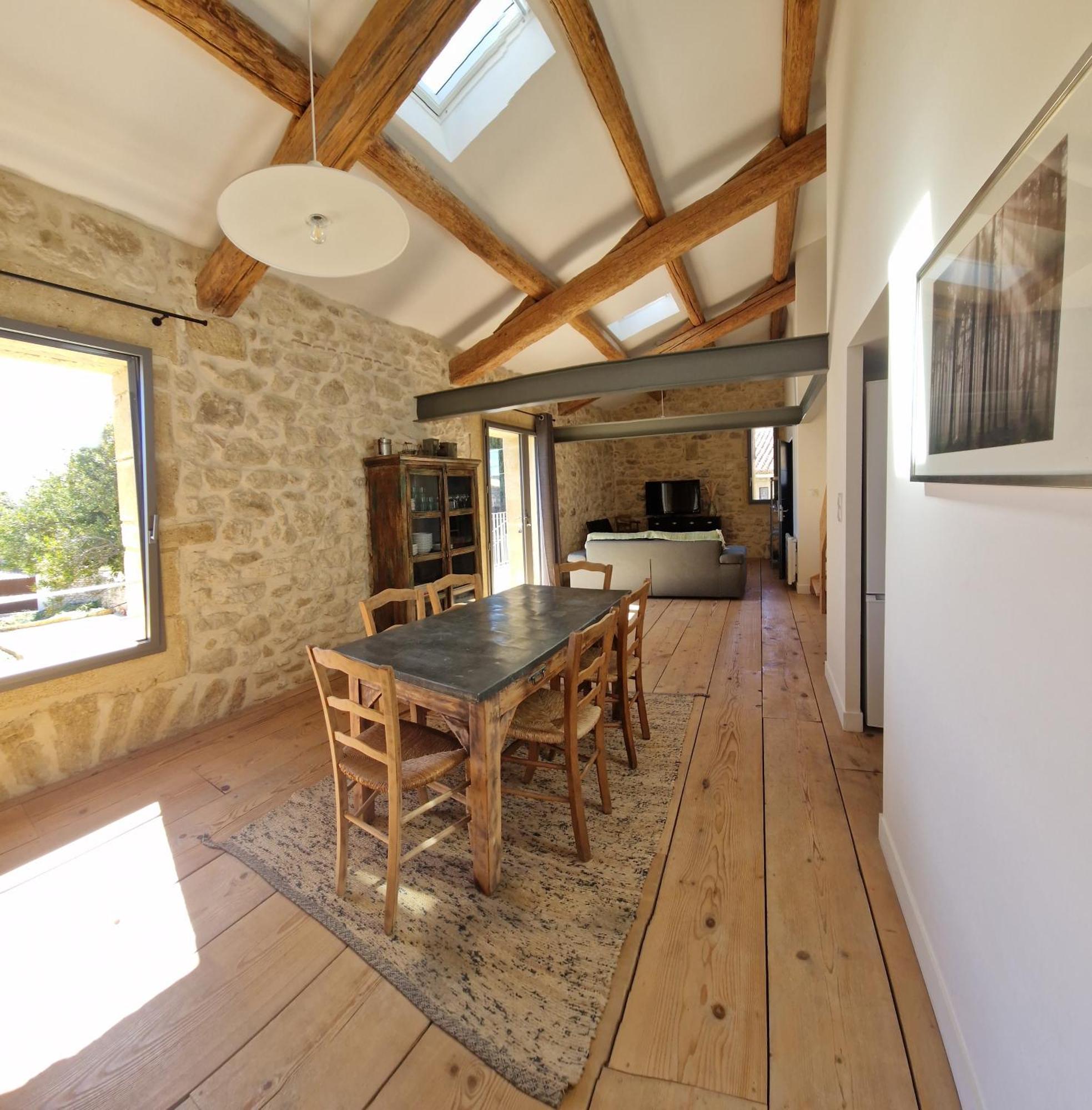 Appartement Dans Un Mas Provencal Renove Saint-Hilaire-dʼOzilhan Eksteriør bilde